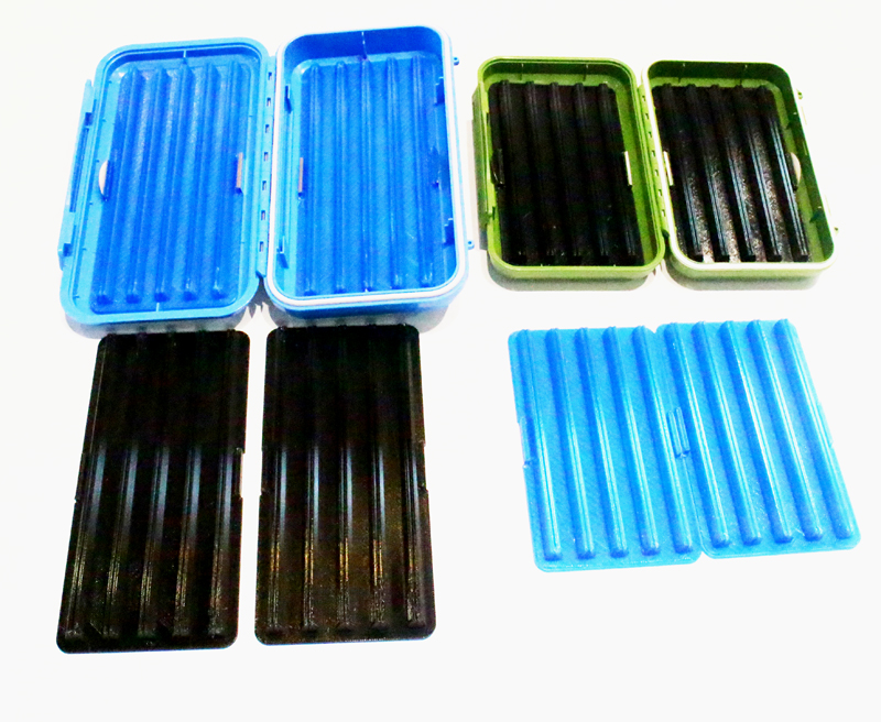 『匿名配送』フライフィッシングマテリアル大量ツール(ケース付) spu5.jpg